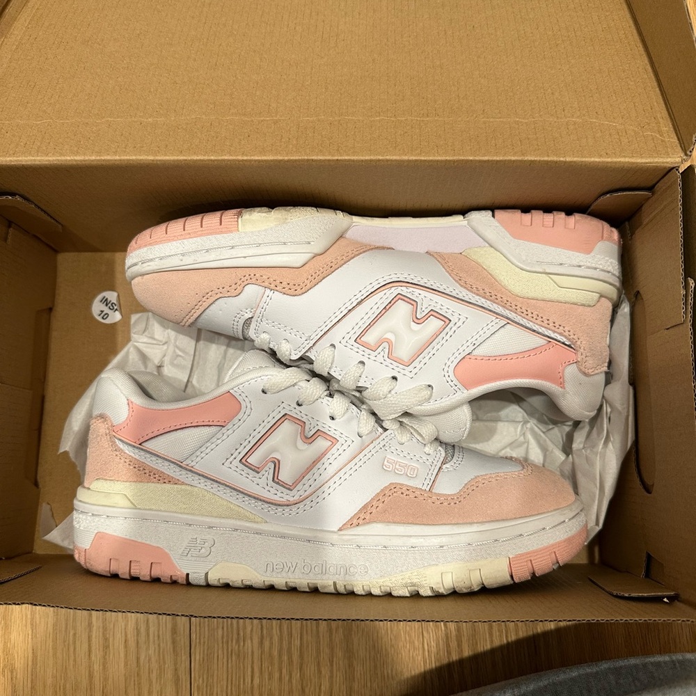 New Balance 550